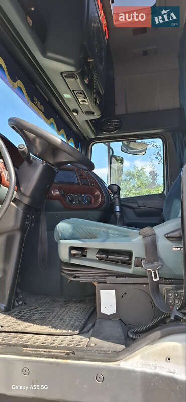 Тягач DAF 95 2003 в Киеве