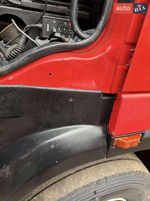 Тягач DAF 95 2003 в Прилуках