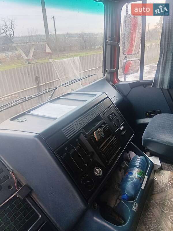 Грузовой фургон DAF 95 1995 в Днепре