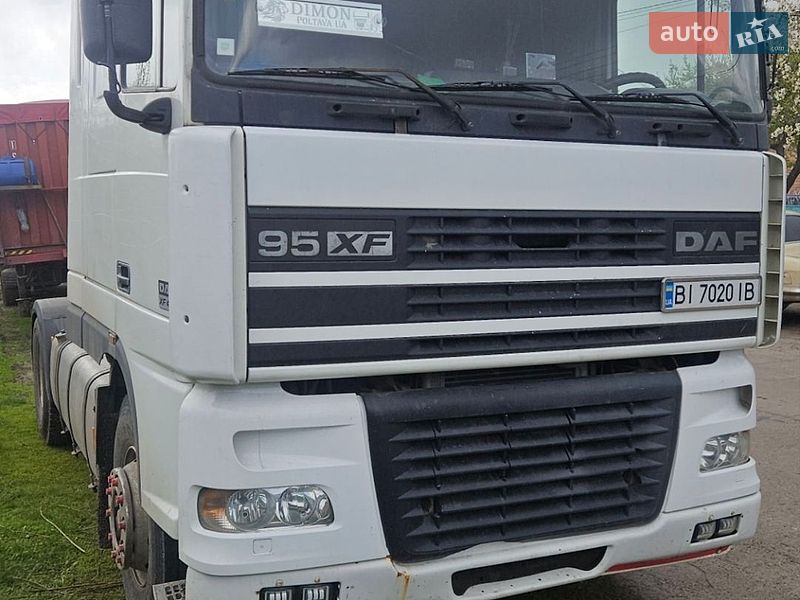 Тягач DAF 95 1999 в Машевке