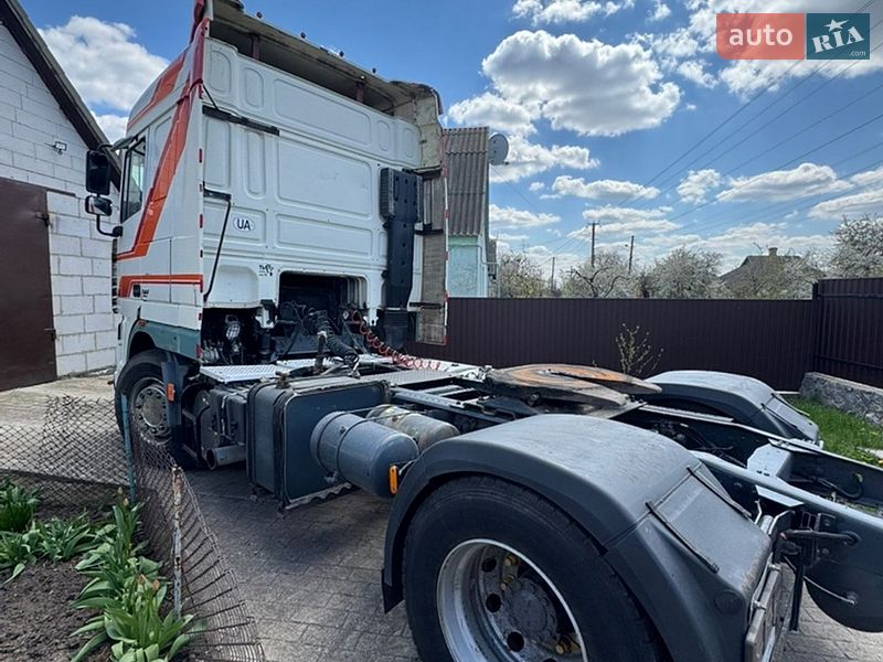 Тягач DAF 95 2000 в Миргороде