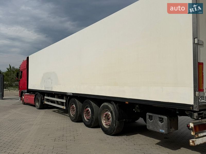 Тягач DAF 95 2002 в Львове