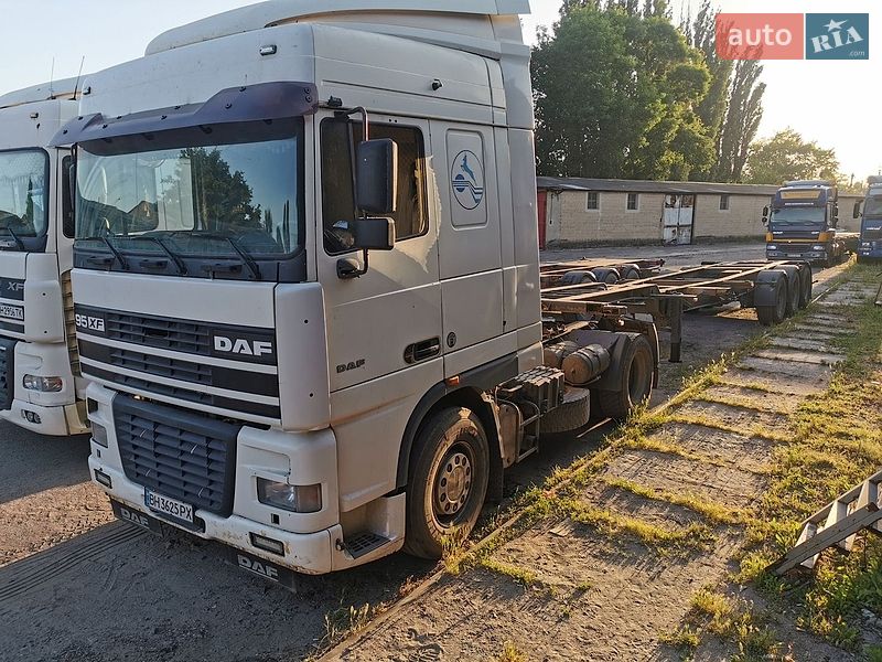 Контейнеровоз DAF 95 1998 в Одесі