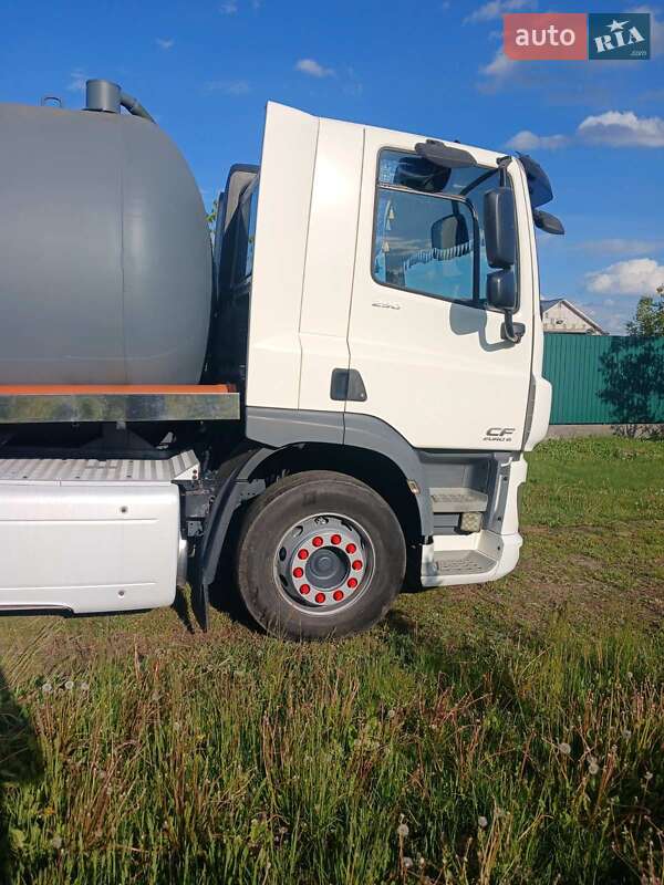 Цистерна DAF CF 290FT 2014 в Василькове