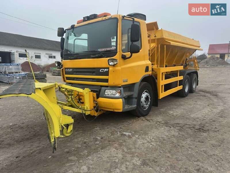 Снігоприбиральна машина DAF CF 75 2010 в Великій Багачці
