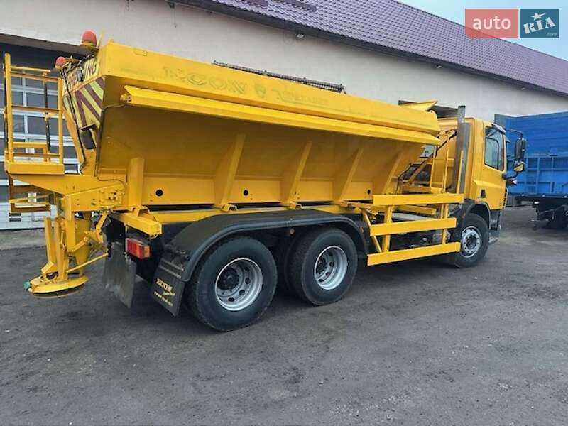 Снігоприбиральна машина DAF CF 75 2010 в Великій Багачці