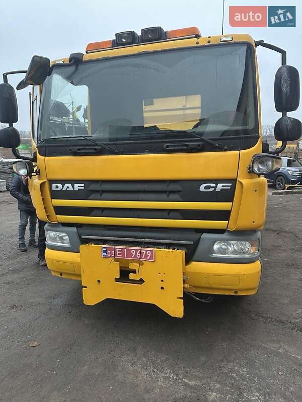 Снігоприбиральна машина DAF CF 75 2010 в Великій Багачці