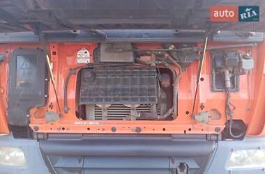 Грузовой фургон DAF CF 75 2003 в 