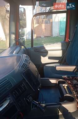 Грузовой фургон DAF CF 75 2003 в 