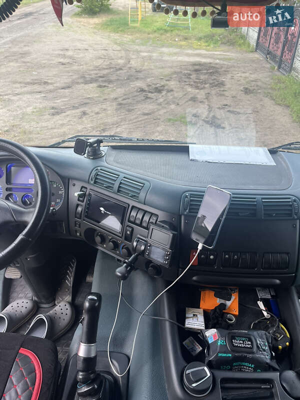 Тентований DAF CF 75 2002 в Києві