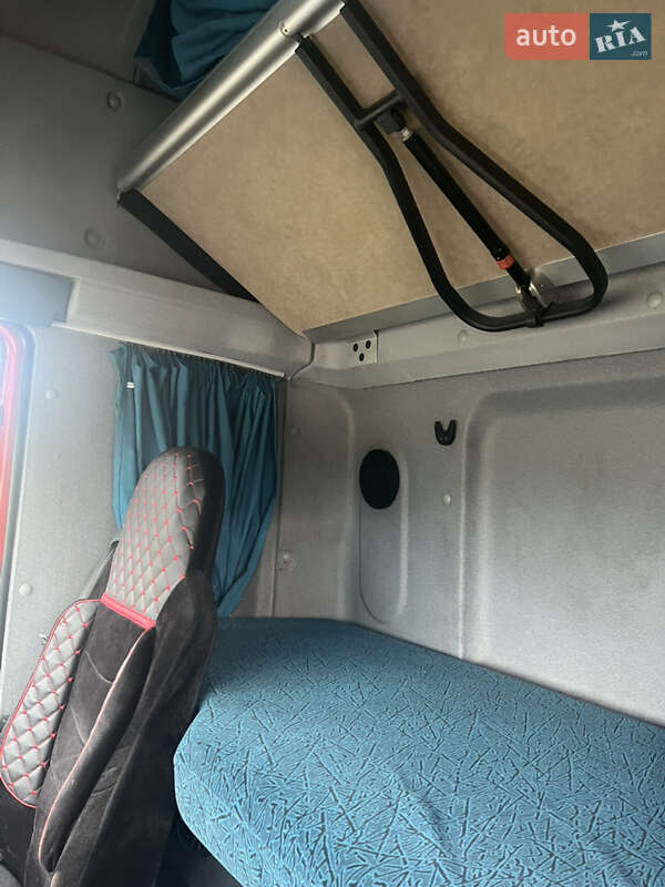 Тентований DAF CF 75 2002 в Києві