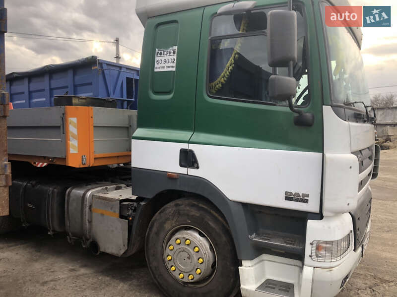 Тягач DAF CF 85 2002 в Дніпрі