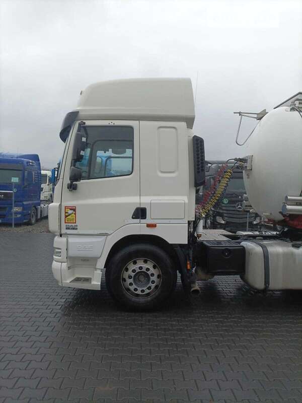 Тягач DAF CF 85 2011 в Чернівцях фото 4 Тягач DAF CF 85 2011 в Чернівцях