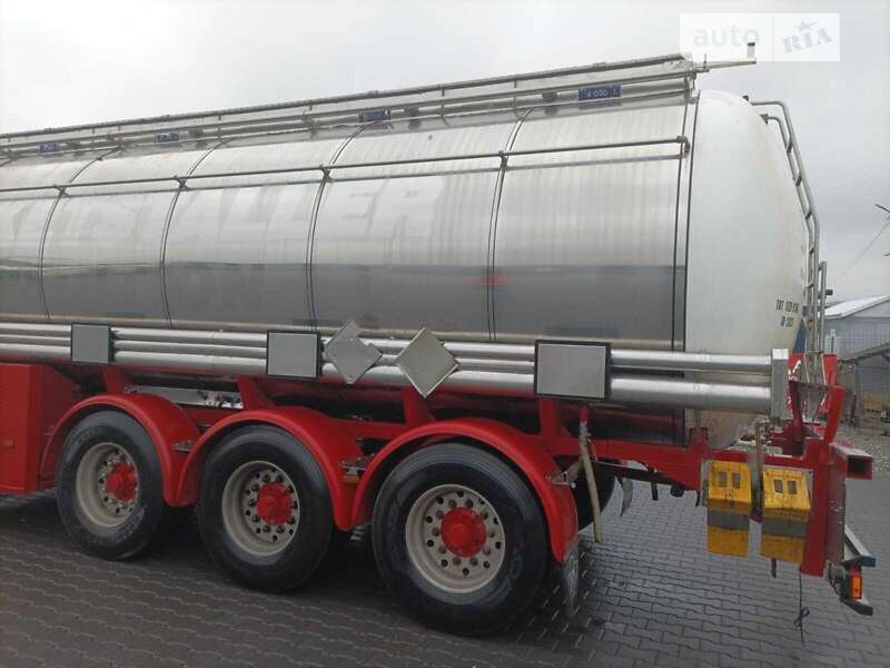 Тягач DAF CF 85 2011 в Чернівцях
