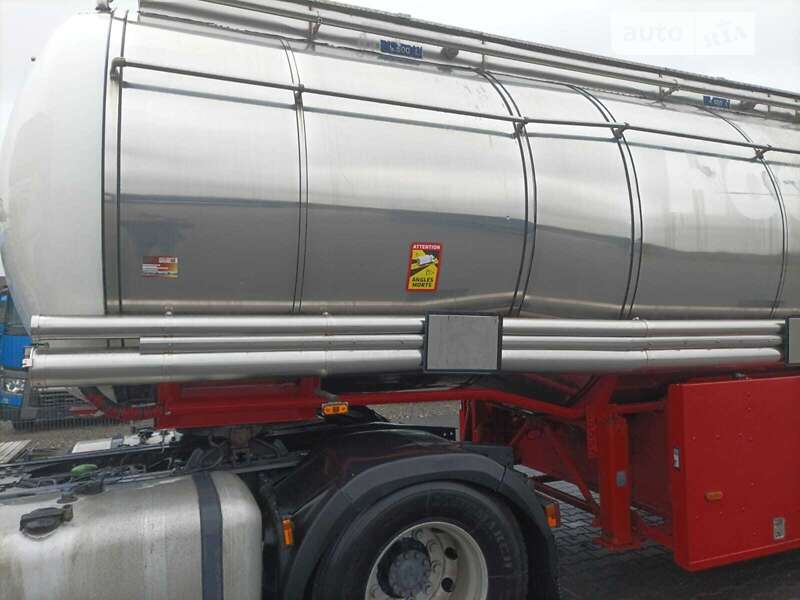 Тягач DAF CF 85 2011 в Чернівцях
