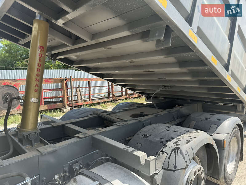 Самоскид DAF CF 85 2013 в Кам'янець-Подільському