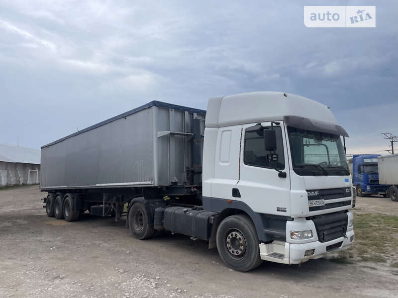 Тягач DAF CF 85 2004 в Львове