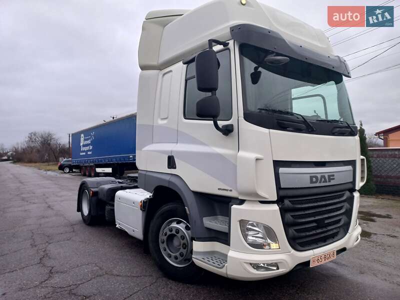 Тягач DAF CF 85 2015 в Володарке