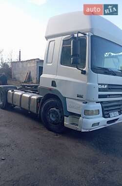 Тягач DAF CF 85 2003 в Шумске