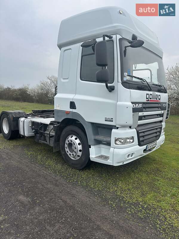 Тягач DAF CF 85 2011 в 