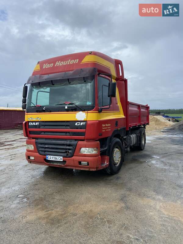Самосвал DAF CF 85 2002 в 