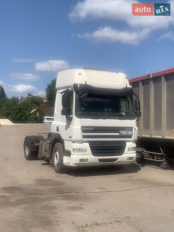 Тягач DAF CF 85 2010 в 