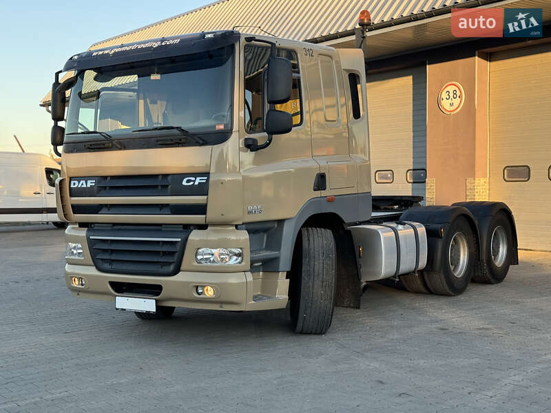 Тягач DAF CF 85 2012 в 