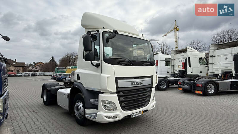 Тягач DAF CF 85 2015 в Виннице