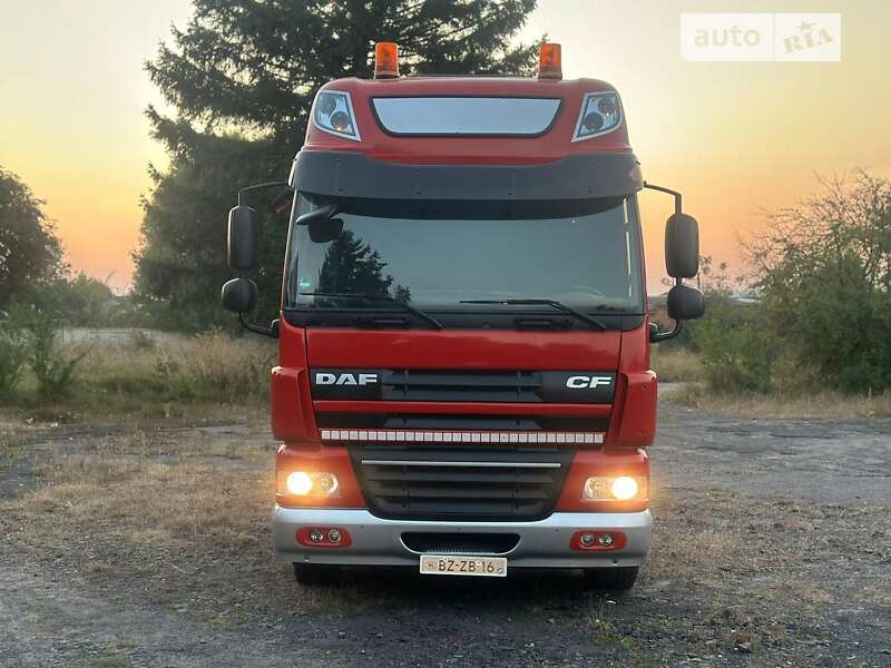 Тягач DAF CF 2012 в Дубно