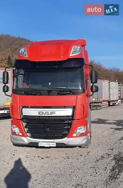 Тягач DAF CF 2014 в Мукачевому