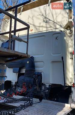 Тягач DAF CF 2007 в 