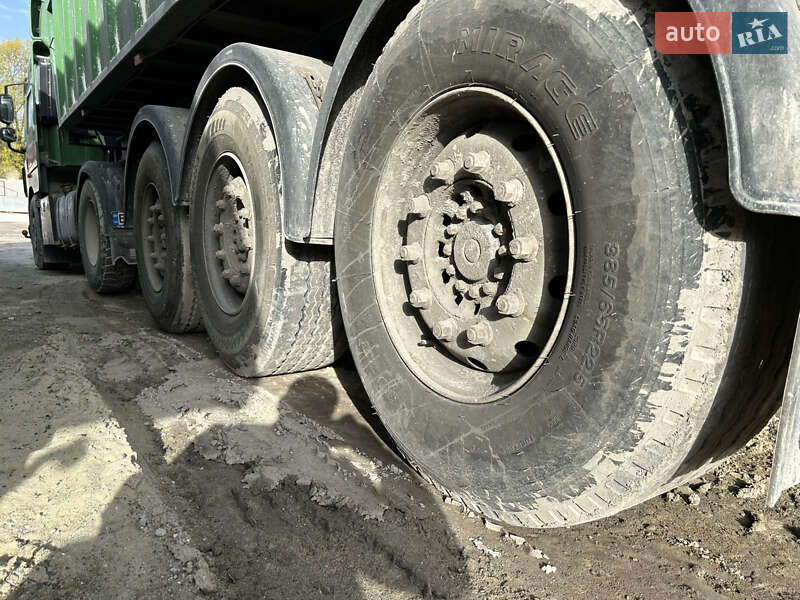 Самоскид DAF CF 2008 в Львові