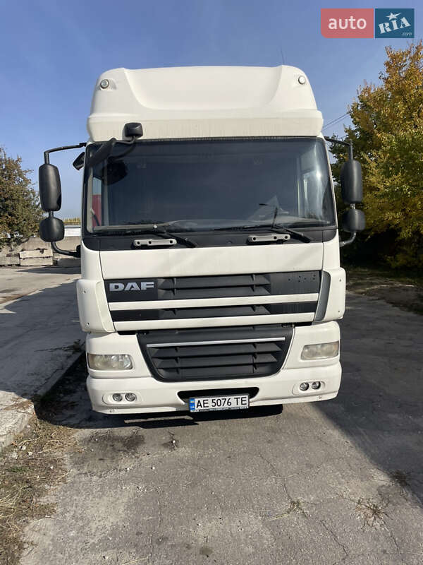 Тягач DAF CF 2009 в 