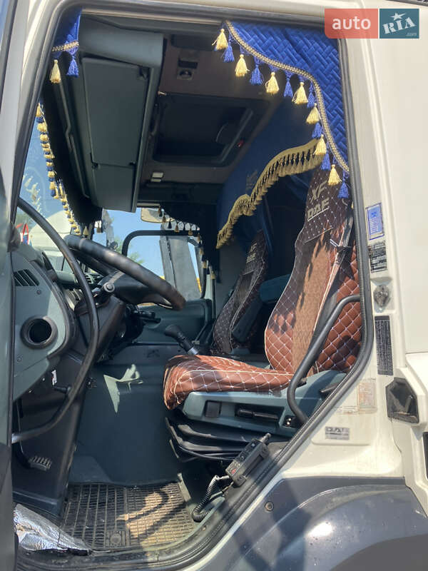 Самосвал DAF CF 2002 в Киеве