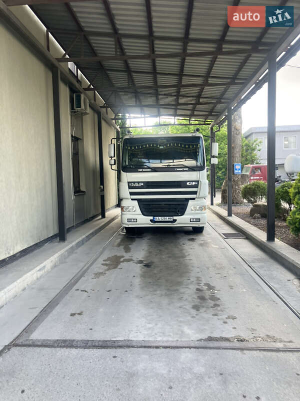 Самосвал DAF CF 2002 в Киеве