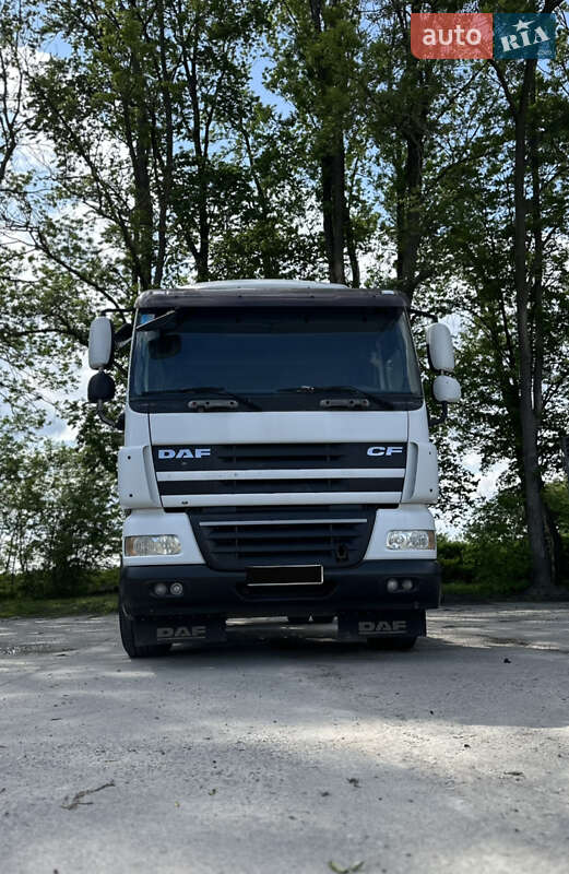 Тягач DAF CF 2008 в Жашкове