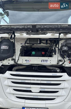 Тягач DAF CF 2014 в 