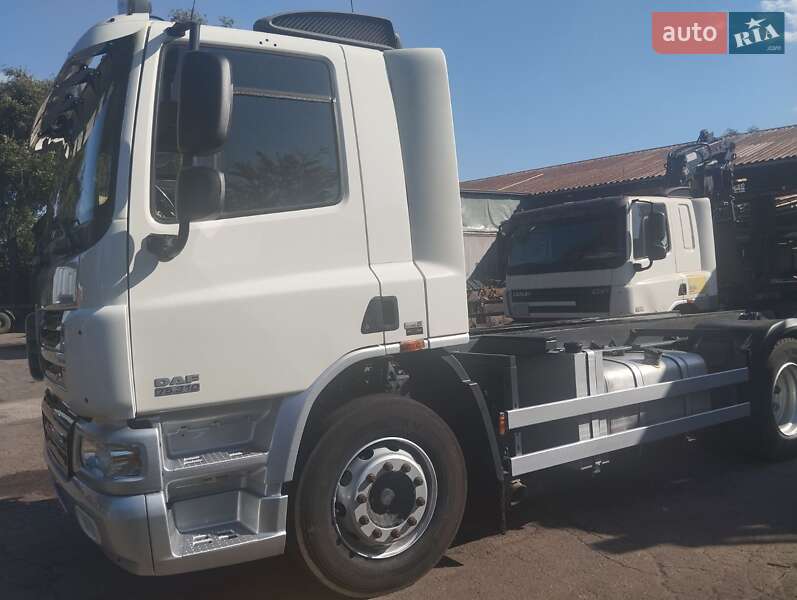 Тягач DAF CF 2008 в Запорожье
