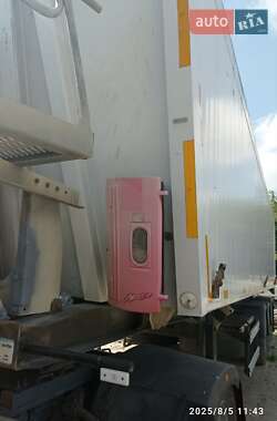 Тягач DAF CF 2003 в 