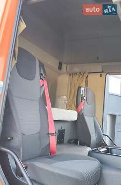 Тягач DAF CF 2013 в Умани