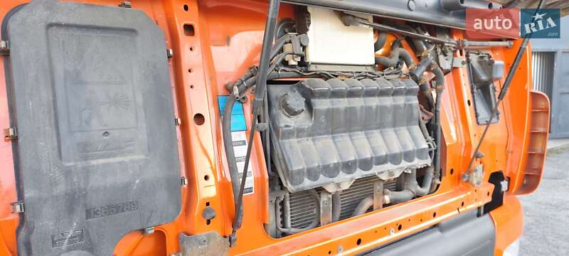 Тягач DAF CF 2013 в Умані