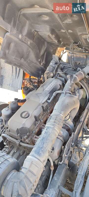 Тягач DAF CF 2013 в Умані