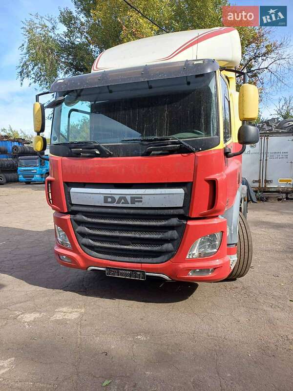 Тягач DAF CF 2015 в Запорожье