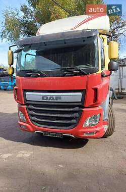 Тягач DAF CF 2015 в 