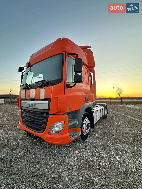 Тягач DAF CF 2015 в Жовкві