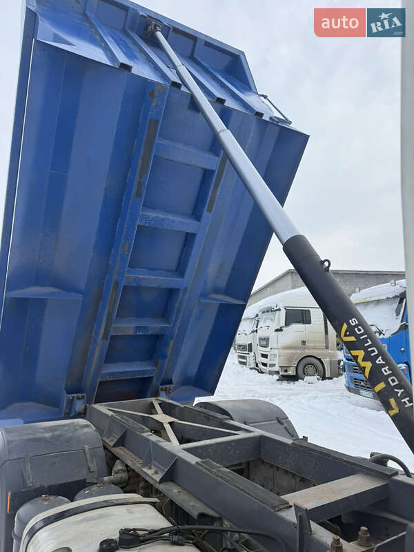 Самосвал DAF CF 2006 в Львове