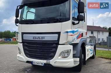 Тягач DAF CF 2016 в Ирпене
