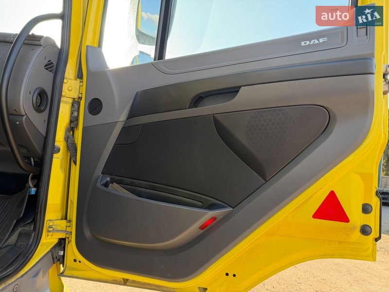 Тягач DAF CF 2015 в Житомирі