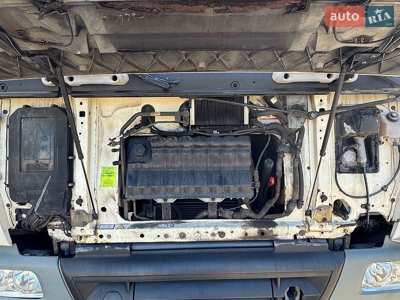 Грузовой фургон DAF CF 2006 в Киеве