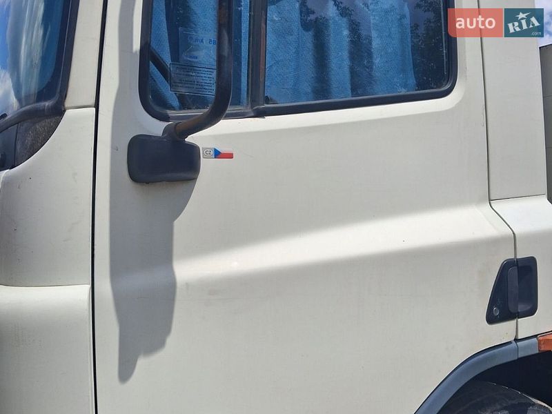 Борт DAF CF 2006 в Харкові
